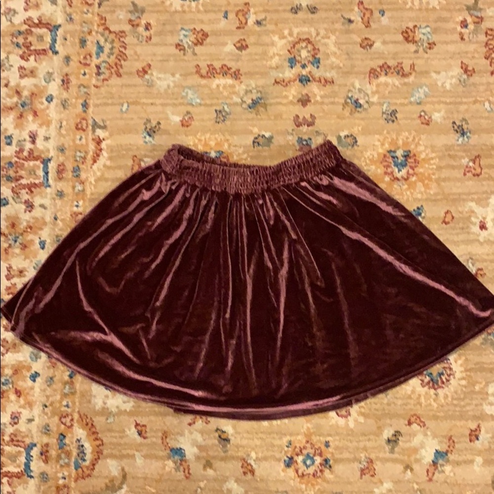 UO | ECOTE - Maroon Velvet Mini Skirt